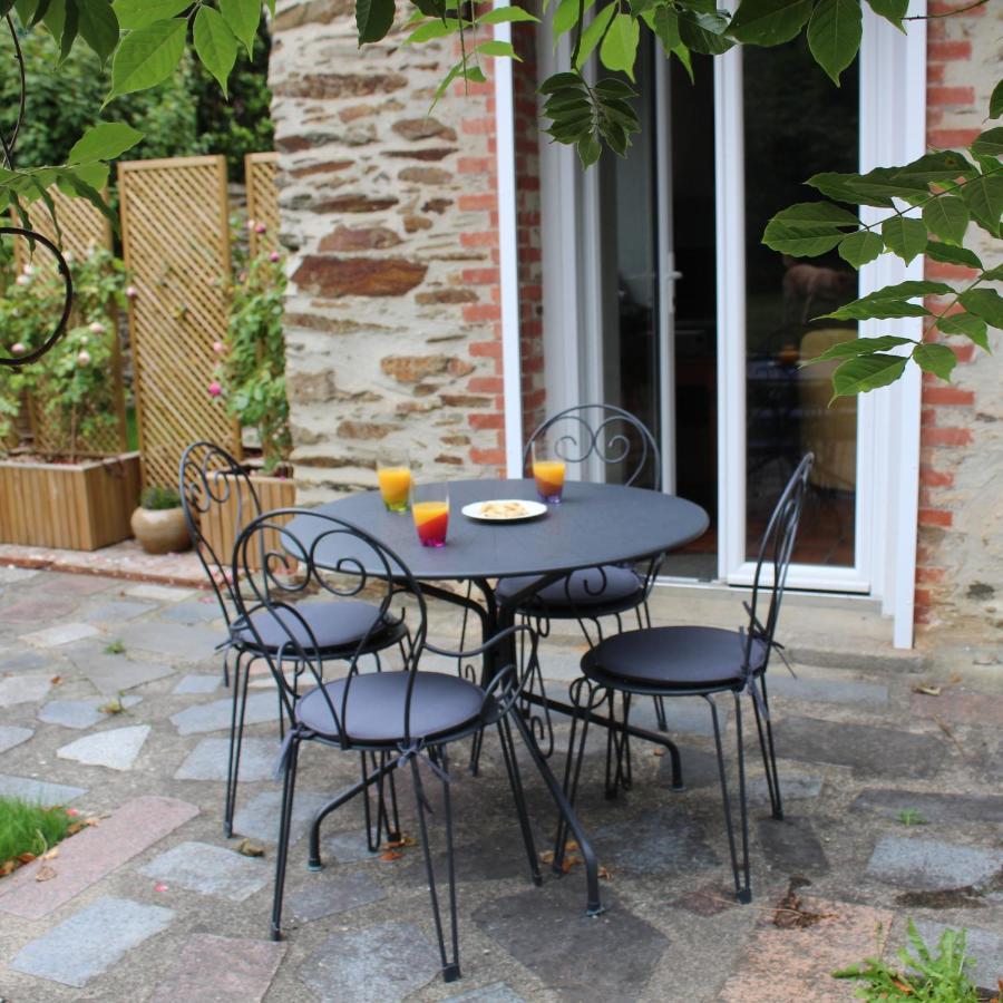 La Demeure De Cathy Bed and Breakfast Σαιν-Λο Εξωτερικό φωτογραφία