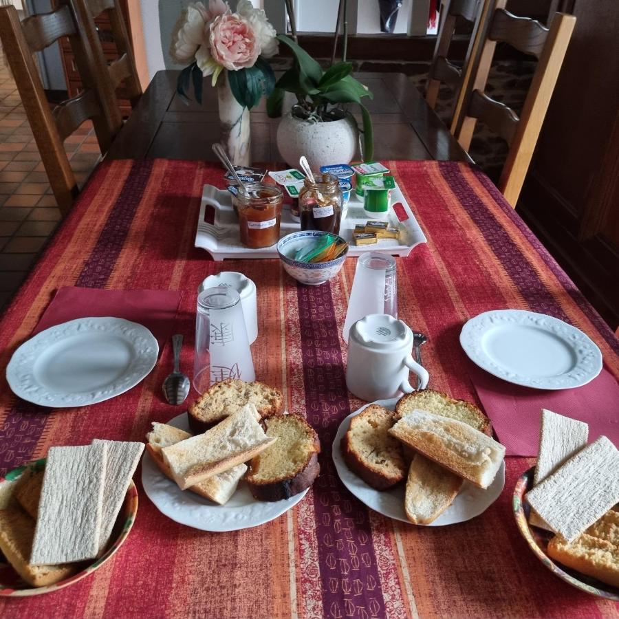 La Demeure De Cathy Bed and Breakfast Σαιν-Λο Εξωτερικό φωτογραφία